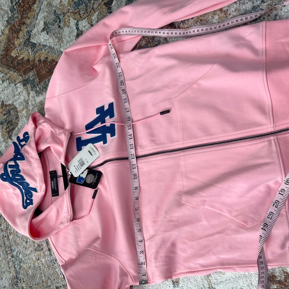 Pink Women's Los Angeles Dodgers zip up hoodie with Blue Logo - Picture 3 of 9